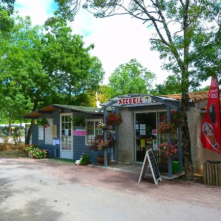 La Maurie Camping 3*